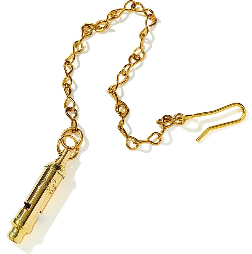 イギリスのホイッスルメーカー「アクメ」によるデッドストックもの。ジャケットなどに引っ掛けて使う古き佳きデザイン。