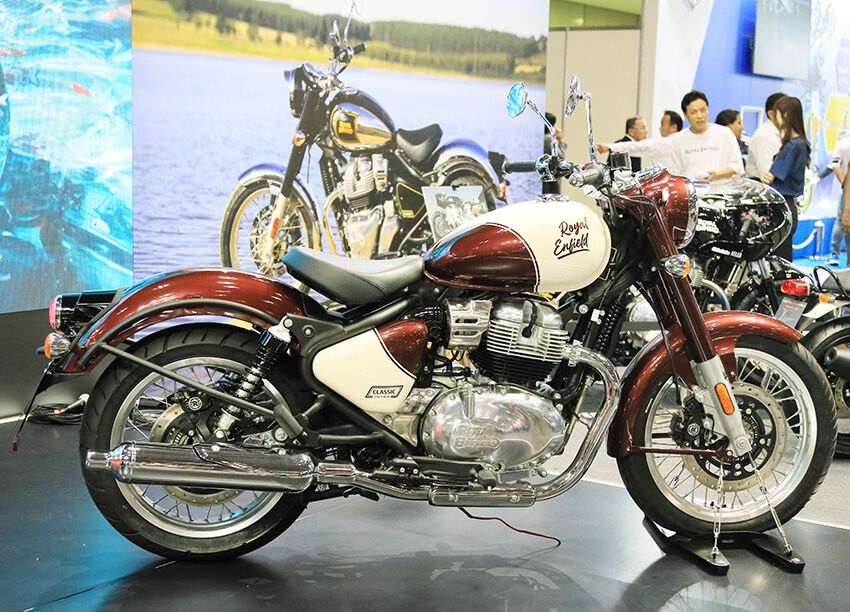 ROYAL ENFIELD New Classic 650