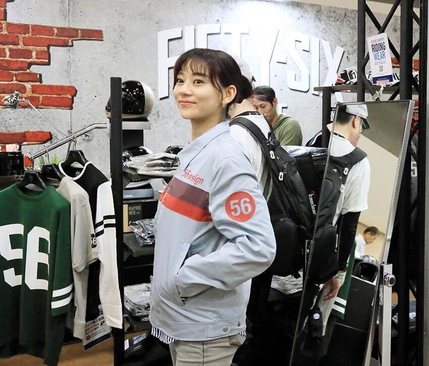 BMWからロイヤルエンフィールドまで！バイク好き女優が巡る「東京モーターサイクルショー」最前線 - 17枚目の画像