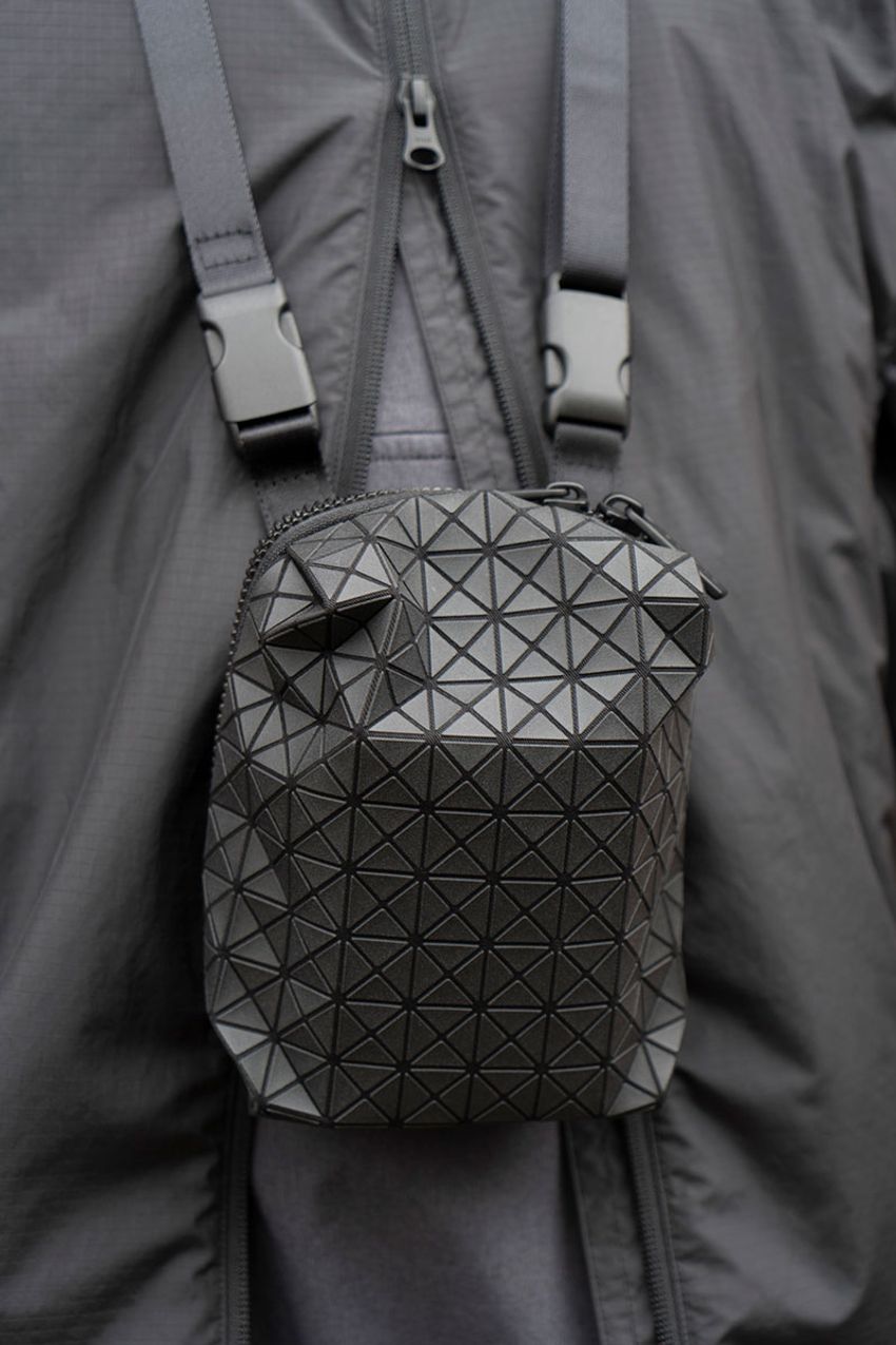 「Tシャツ×ベスト」の重ね着コーデサンプル。3パターンの着こなしをスナップで解説！ - 2枚目の画像