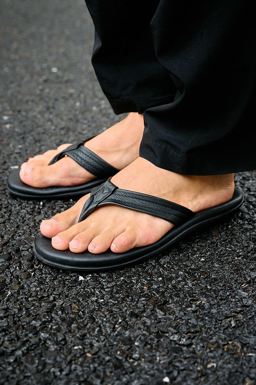 サンダル上手は夏上手。“だらしなく見えない履きこなし術”を街角スナップで！ - 4枚目の画像