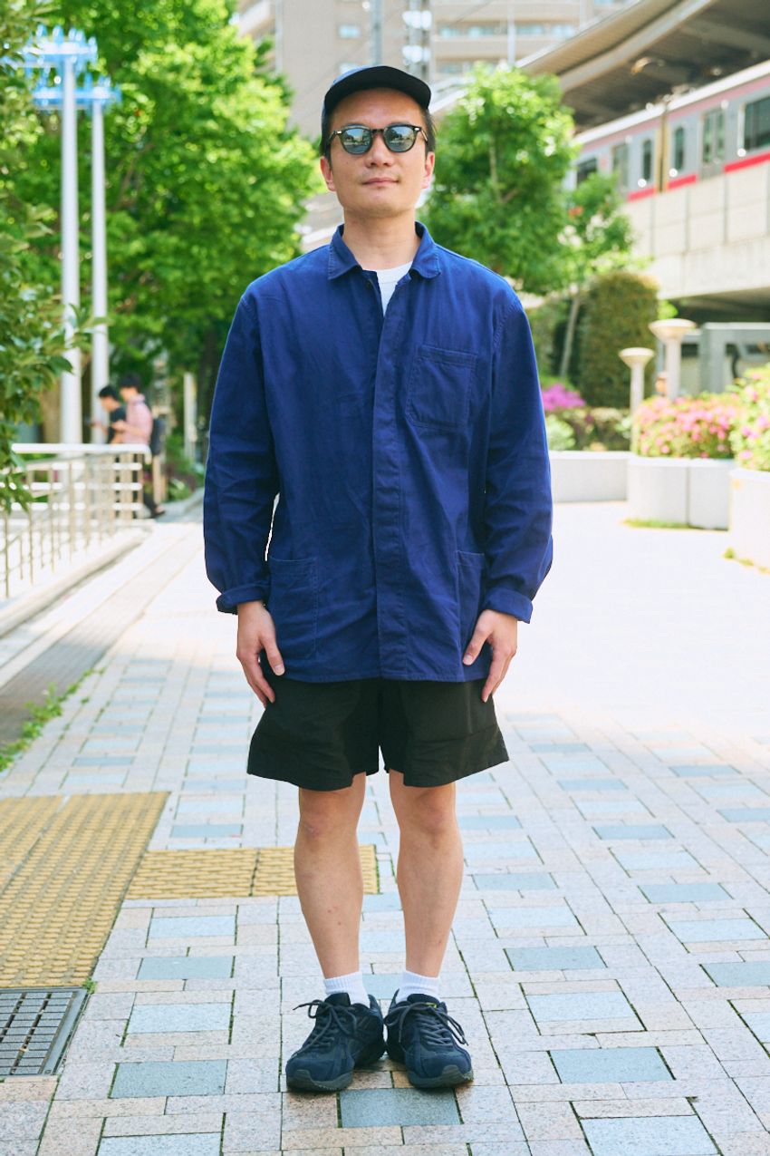 “子ども見え”を回避する最善手！“黒いショーツ”で大人っぽくキメた街角の3名 - 9枚目の画像