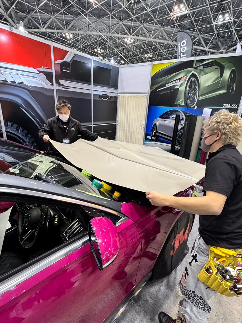 最新カーラッピング事情をプロが解説。進化しすぎて150万円以上の高額ラッピングも!? - 3枚目の画像