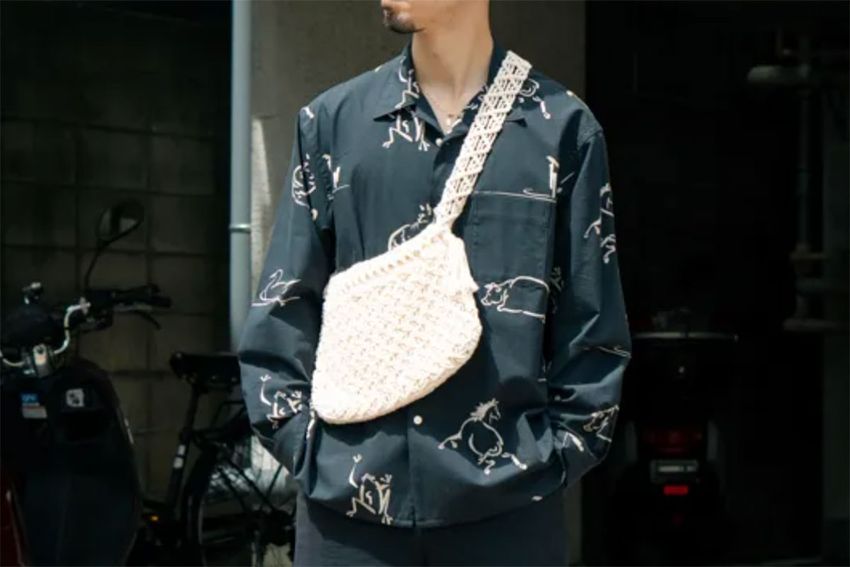 【30〜50代】大人気“ブラックコーデ”は白でメリハリを！匙加減が絶妙な3名をスナップ - 9枚目の画像