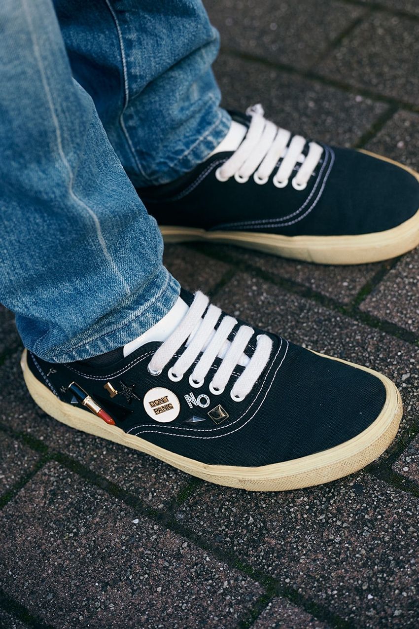 カーディガンは“モノトーン”でシックに！大人のカジュアルスタイルに仕上げた3名 - 4枚目の画像