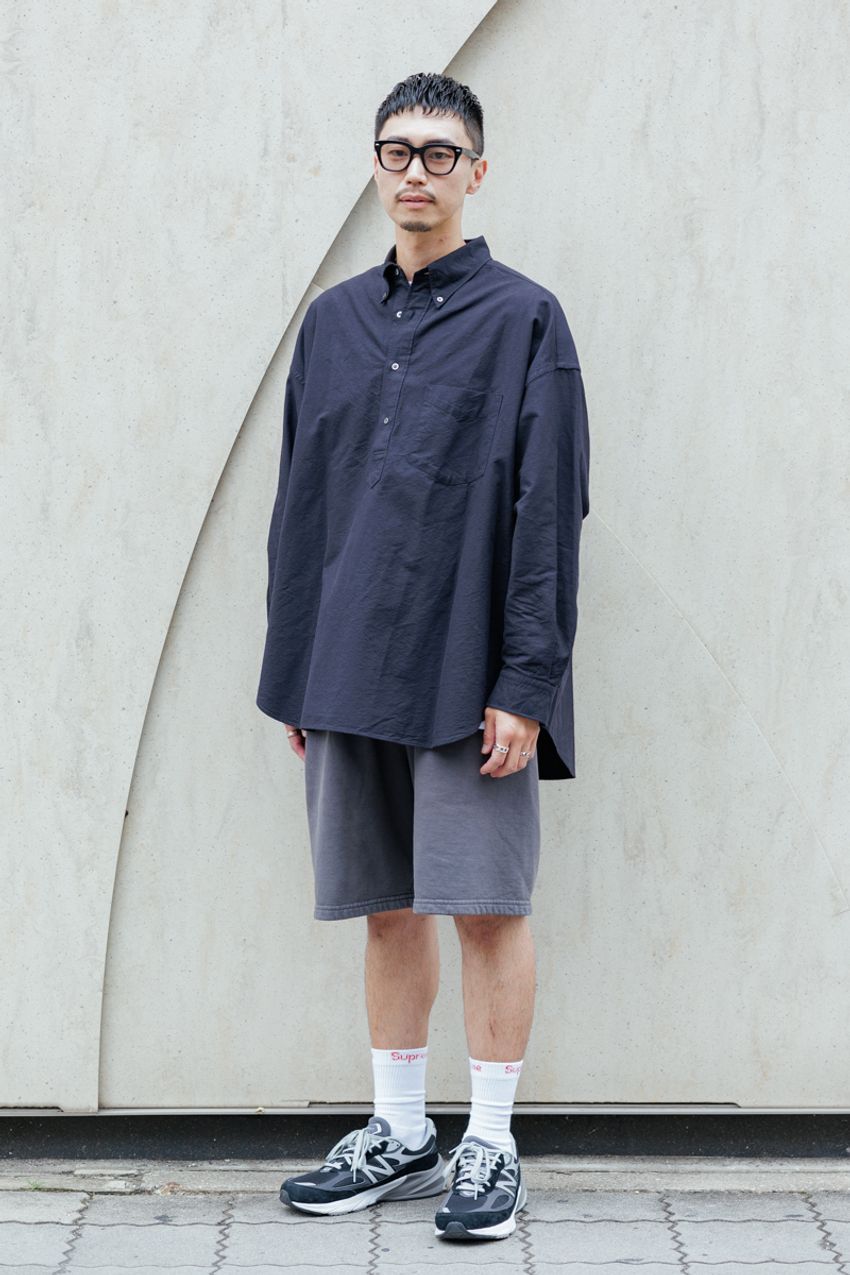 グラフペーパーの“深ネイビー”は大人見えする優秀アイテム！シャツ、Tシャツで取り入れてみた - 9枚目の画像