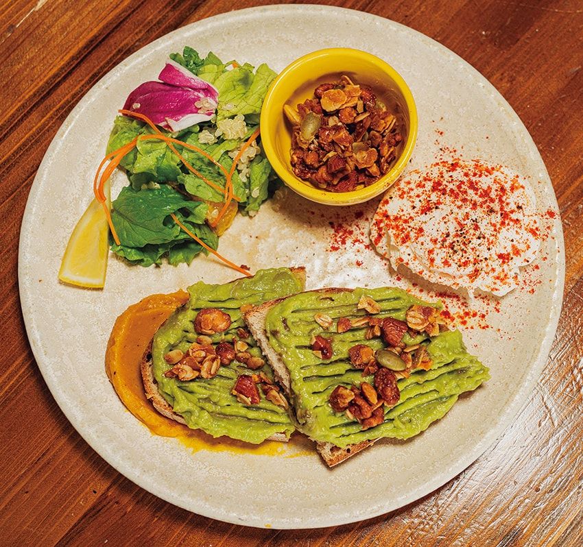 道祖修二さんが初のソロ新曲をリリース！MV撮影地の「沖縄・北谷」で海岸線の魅力を開拓 - 13枚目の画像