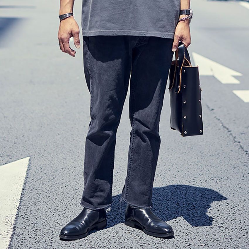 夏の超王道「Tシャツ×デニム」の垢抜けテク。ファッション巧者のリアルコーデで解説！ - 1枚目の画像