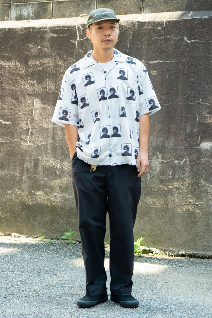 “柄シャツ”はどう着こなす？ リラックス感と遊び心を両立させる洒落者3人の装い - 5枚目の画像