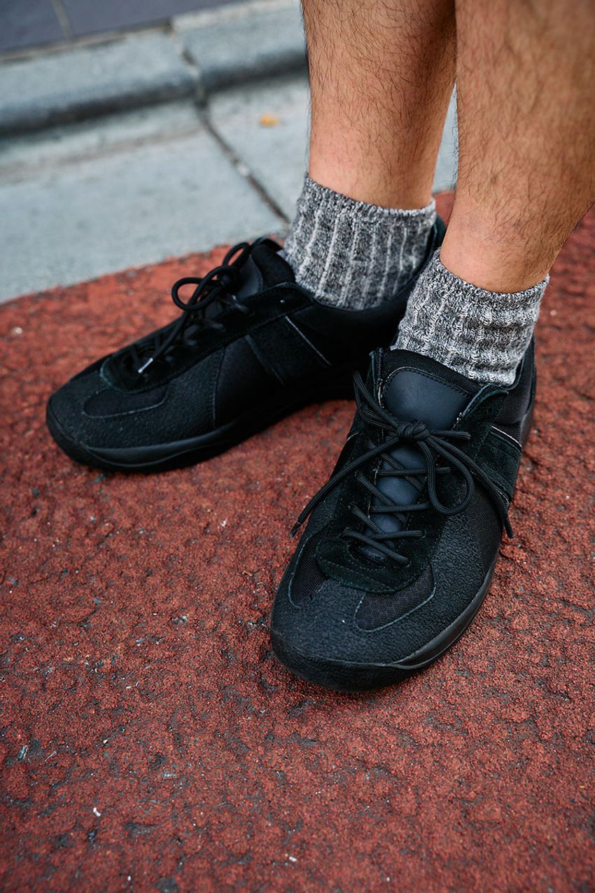 ラクしてお洒落な“黒コーデ”の好例3選！ 洒落者たちのリアルな着こなしテクを分析 - 3枚目の画像