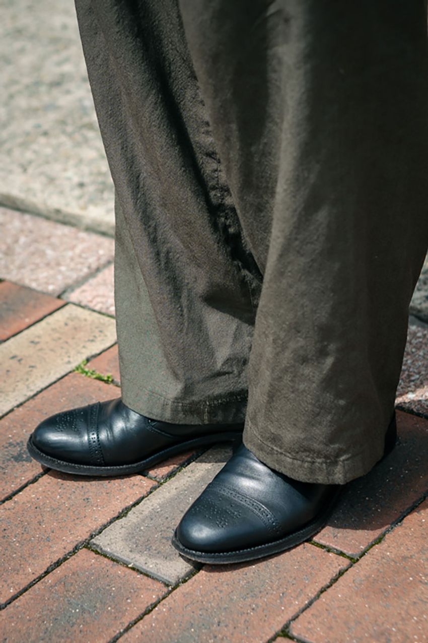 「ストライプシャツ、どこのですか？」と聞いた街角の好スタイル。愛用ブランドは“ラルフ”、そして…… - 4枚目の画像