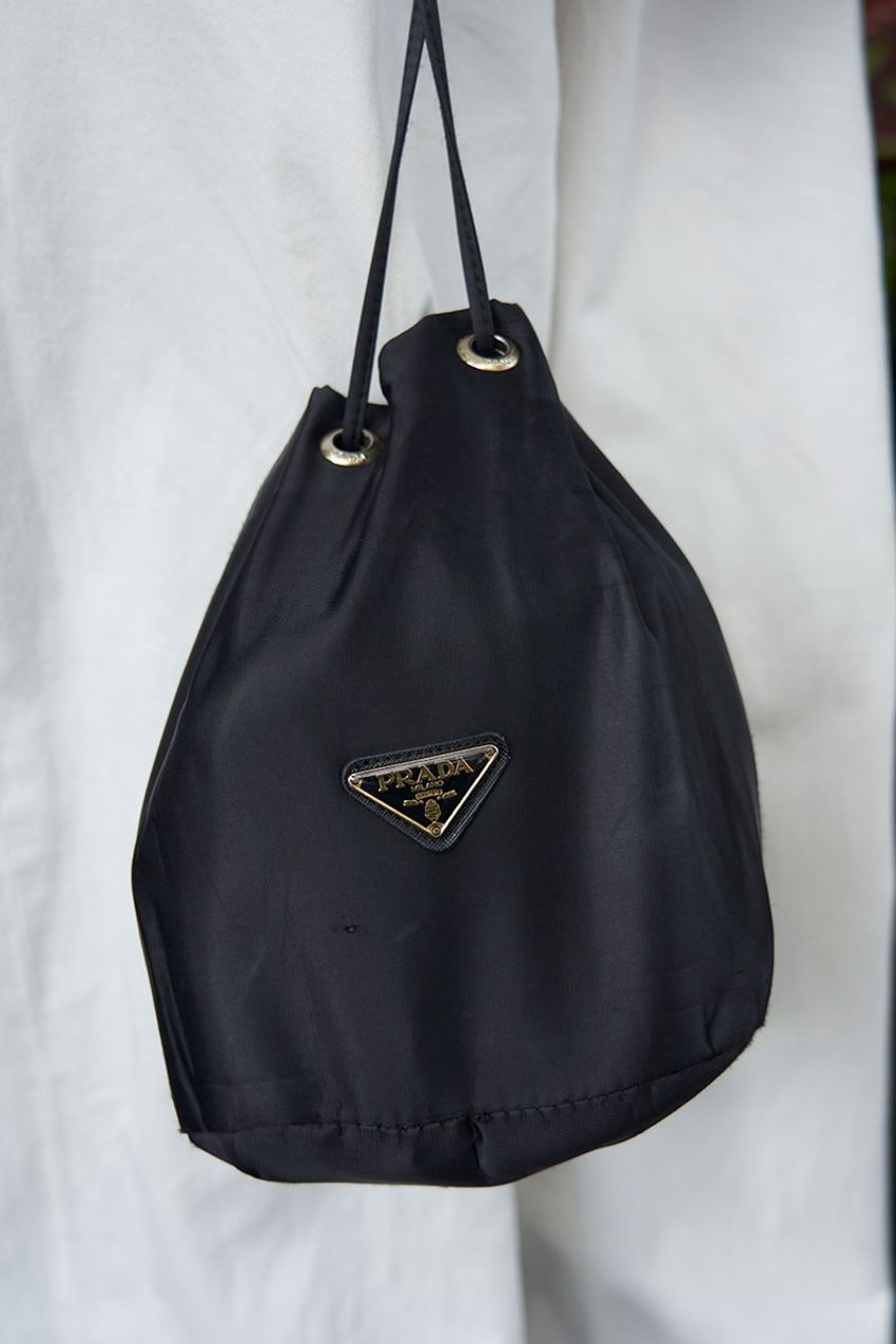 初夏のデニムスタイルは“白”で新鮮に！リー、ザラetc.爽やかに装った3名の着こなし例 - 2枚目の画像