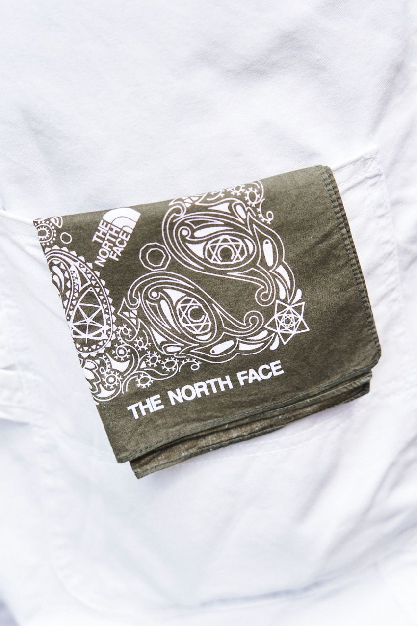 無難な黒トップスをどう活かす？デニム、ワークパンツetc三者三様の合わせ方をスナップで - 11枚目の画像