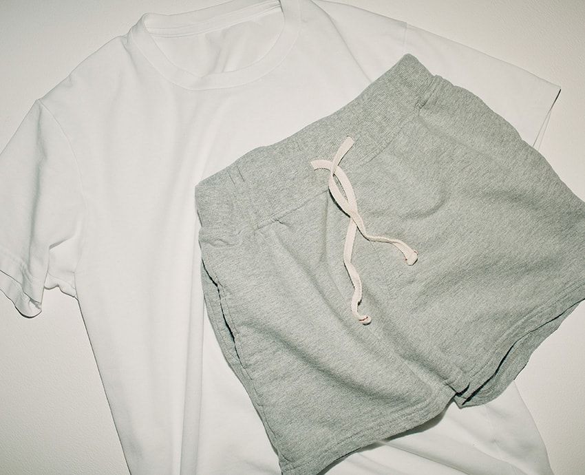 ユニクロのTシャツ＆ショーツ。トレーニングウェアはシンプルなデザインのものを好んで着用。