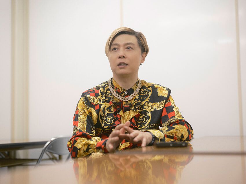 「衣装のモチーフは『ジョジョの奇妙な冒険』」堂本剛に聞く、“自分らしく生きる”ためのヒント - 6枚目の画像