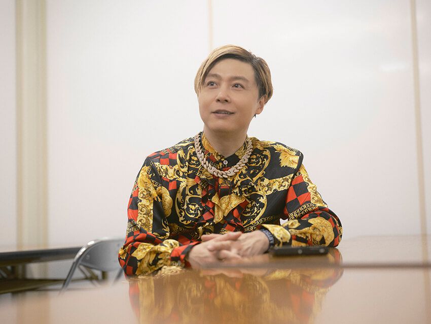 「衣装のモチーフは『ジョジョの奇妙な冒険』」堂本剛に聞く、“自分らしく生きる”ためのヒント - 9枚目の画像