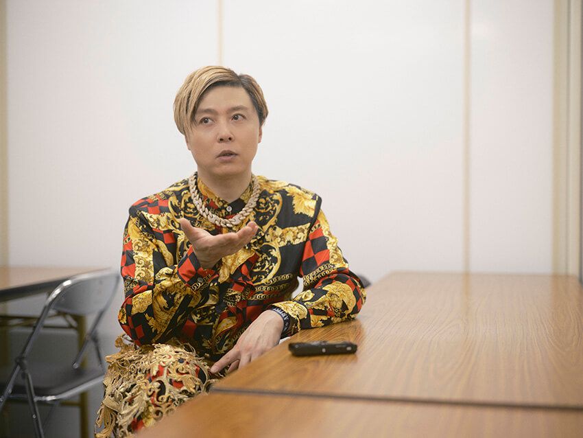 「衣装のモチーフは『ジョジョの奇妙な冒険』」堂本剛に聞く、“自分らしく生きる”ためのヒント - 7枚目の画像