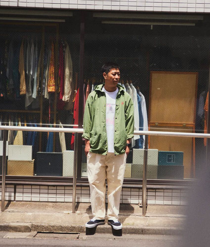 愛犬を散歩中のパンサー・尾形さんに突撃！ オールドステューシーにカーハート…本物のストリート愛 - 24枚目の画像