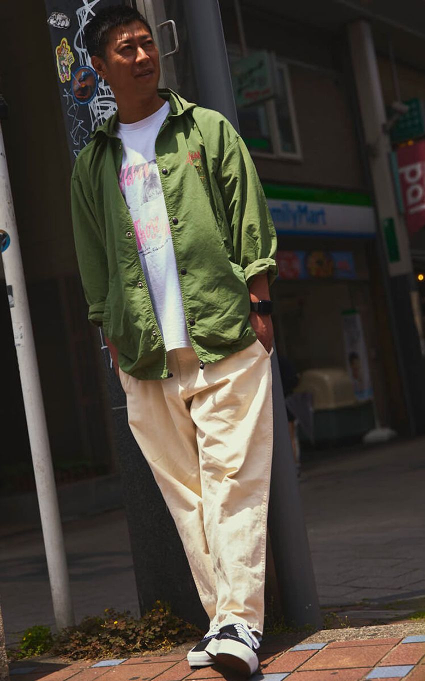 愛犬を散歩中のパンサー・尾形さんに突撃！ オールドステューシーにカーハート…本物のストリート愛 - 19枚目の画像