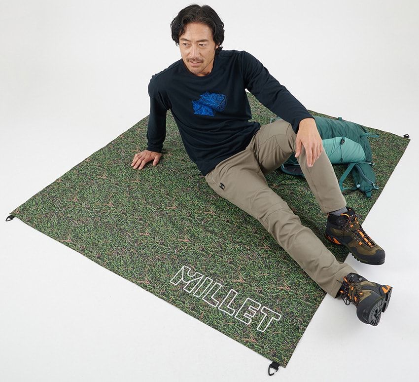 オフライン ポンチョ ブランケット L(W158 × H141cm)6050円/ミレー(ミレー・マウンテン・グループ・ジャパン 050-3198-9161)