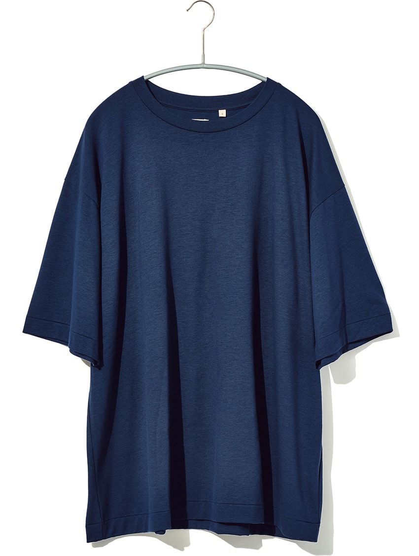 スーツのインナーや“Tイチ”でも活躍！ON・OFF着回せる「上品Tシャツ」カタログ - 6枚目の画像