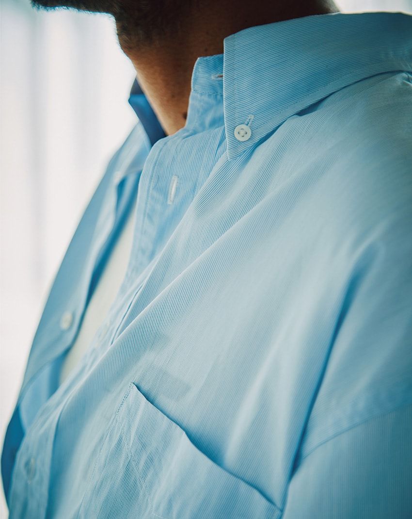 安心&安定の“ブルーシャツ”に遊び心で変化をプラス。ストライプ、シャンブレー、テック系etc. - 1枚目の画像