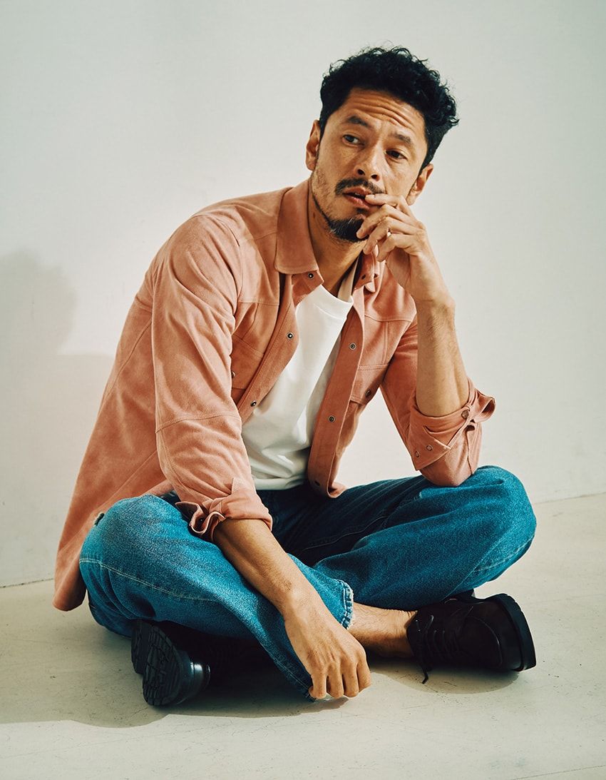 万能な“ピンクシャツ”で5つのコーディネイト例。渋さと洗練を与えてくれるのがピンクの効能 - 5枚目の画像