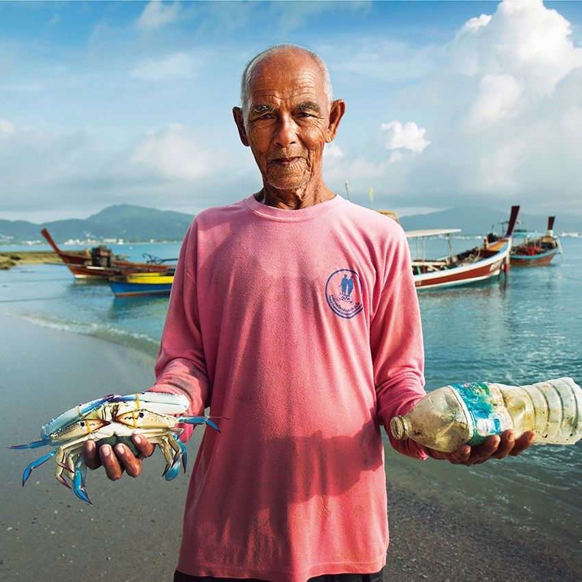 当初3人の漁師とともに始めた海洋廃棄ゴミの回収活動は、2015年から24年までで累計約1700トンもの海洋ゴミを回収した。また24年には世界74カ所以上の港で約4000人以上の漁師に協力を得るまでにプロジェクトは広がりを見せた。