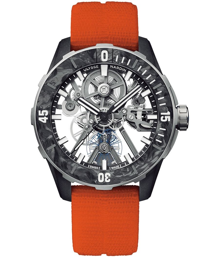 リサイクルチタンケース、44mm径、自動巻き。600万6000円／ユリス・ナルダン（ソーウインド ジャパン　03-5211-1791）