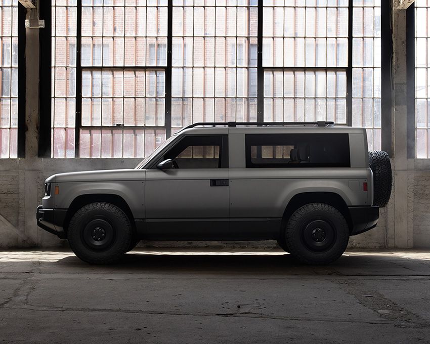 SUVスタイルにカスタマイズした例。ルーフ後端が斜めになるクーペSUVのキットも選べる。