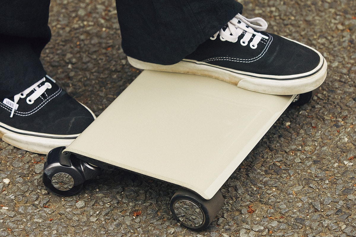 【値下げしました】 WALKCAR 電動スケートボード 体重をかけるだけで自動走行できる電動スケートボード（Spectra-X