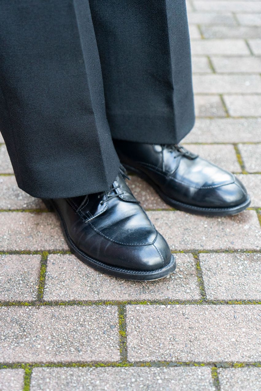 オールデン、ジェイエムウエストンetc. 夏に履く“革靴”もまたいい！ 洒落者の履きこなし3選 - 3枚目の画像