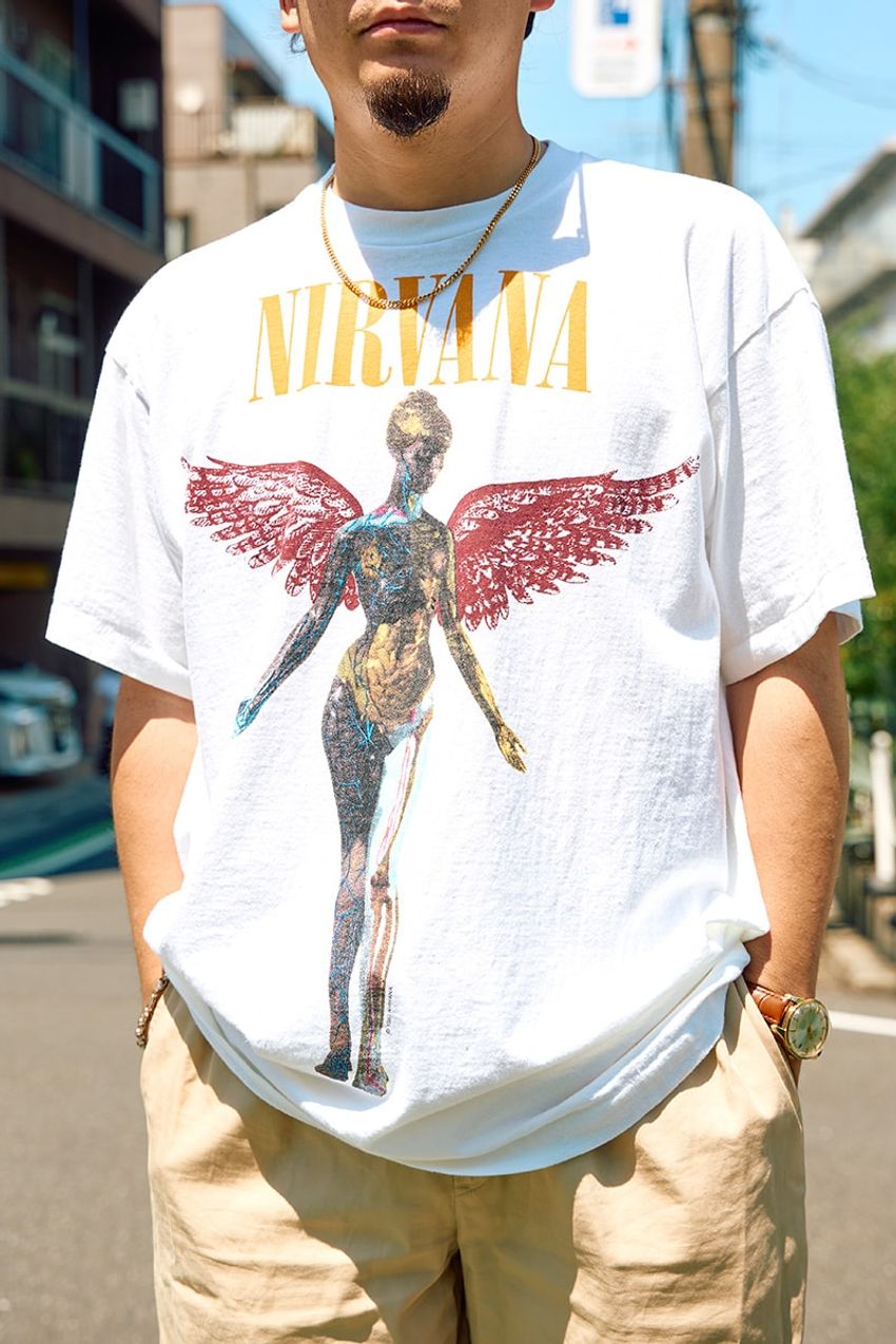 ニルヴァーナ、ピンク・フロイドetc.“バンドT”の大人っぽい選択と着こなしをスナップで - 3枚目の画像