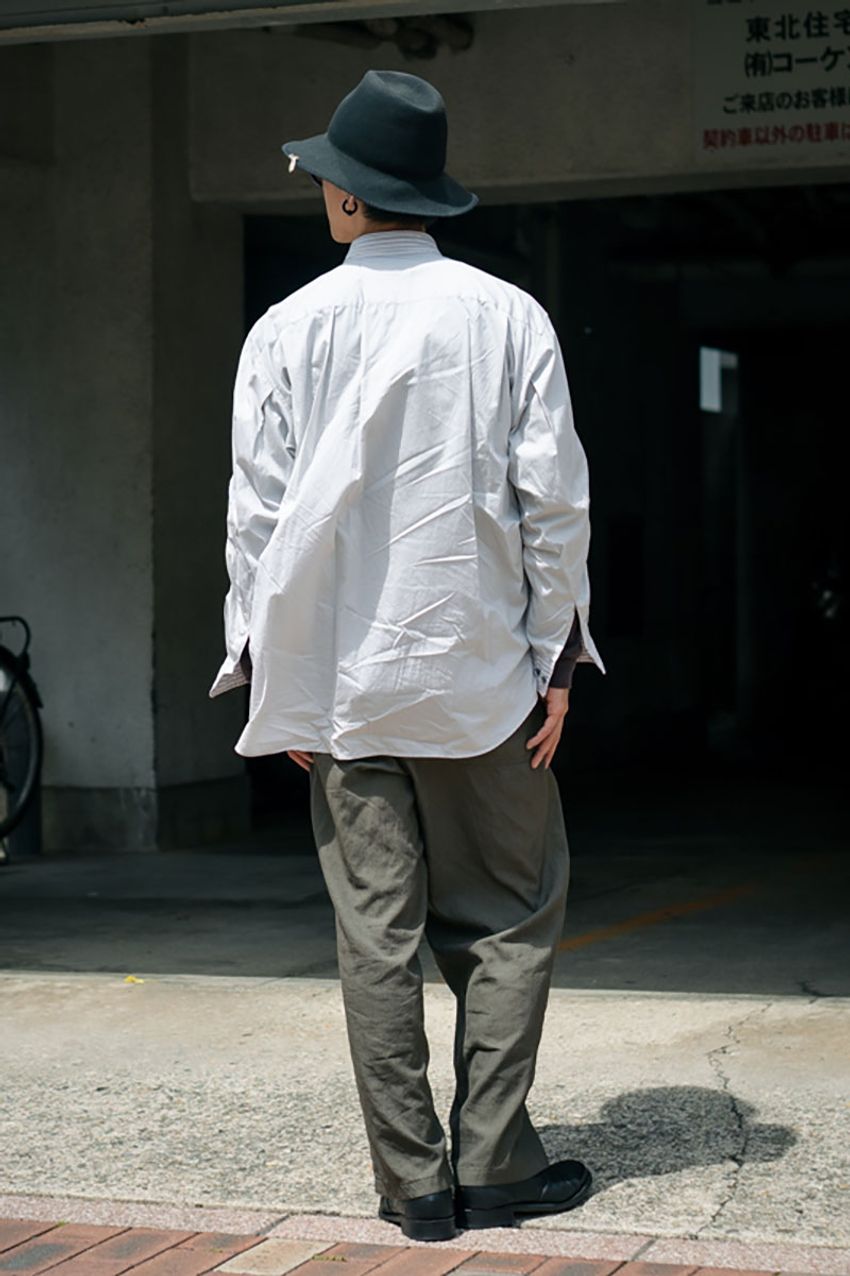 今季のパンツ選びは“シルク感”がキーワード！夏コーデで実践中の洒落者の着こなしを拝見 - 3枚目の画像