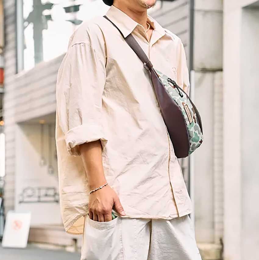 ナチュラルな“ベージュ系”コーデ3選。落ち着きをもたらす定番色を味方につけた街の洒落者たち - 1枚目の画像