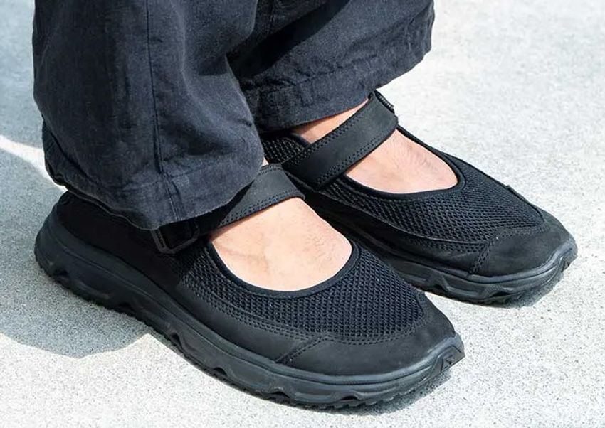 街角で見つけた“黒サロモン“。洒落者たちは、どんなモデルを、どう履きこなす？ - 9枚目の画像