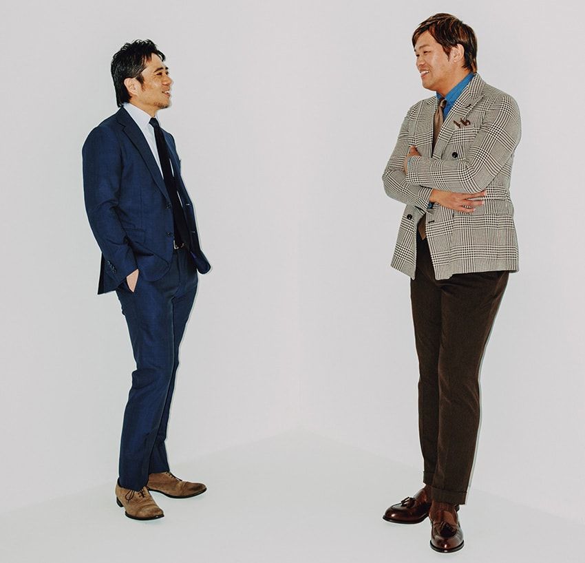 ［右］ジャケット13万2000円／タリアトーレ（トレメッツォ　03-5464-1158）、靴12万6500円／クロケット＆ジョーンズ（トレーディングポスト 青山本店　03-5474-8725）