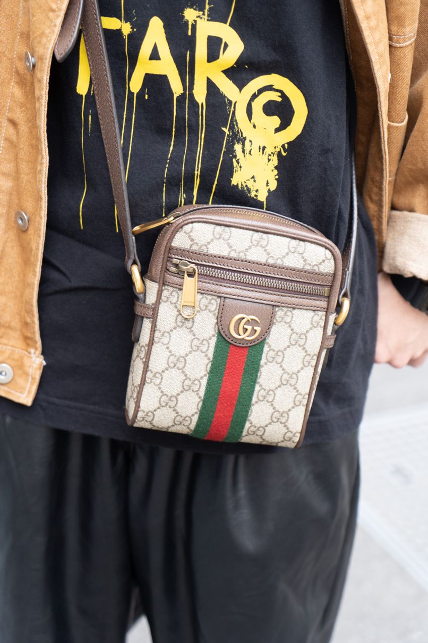 ユニクロやGUに合わせたのはヴィトン、バレンシアガetc.夏の“ハイ＆ロー”スタイル3選！ - 7枚目の画像