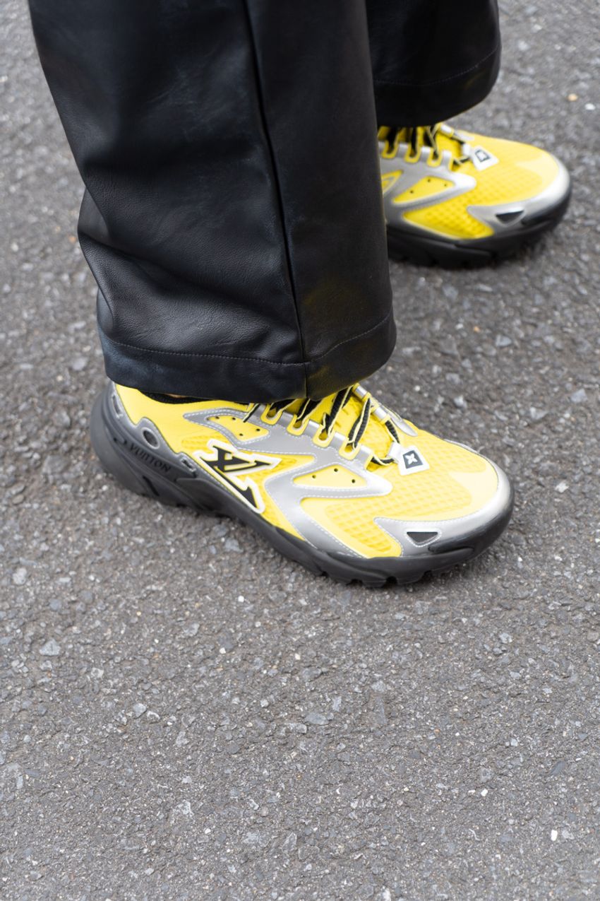 ユニクロやGUに合わせたのはヴィトン、バレンシアガetc.夏の“ハイ＆ロー”スタイル3選！ - 8枚目の画像