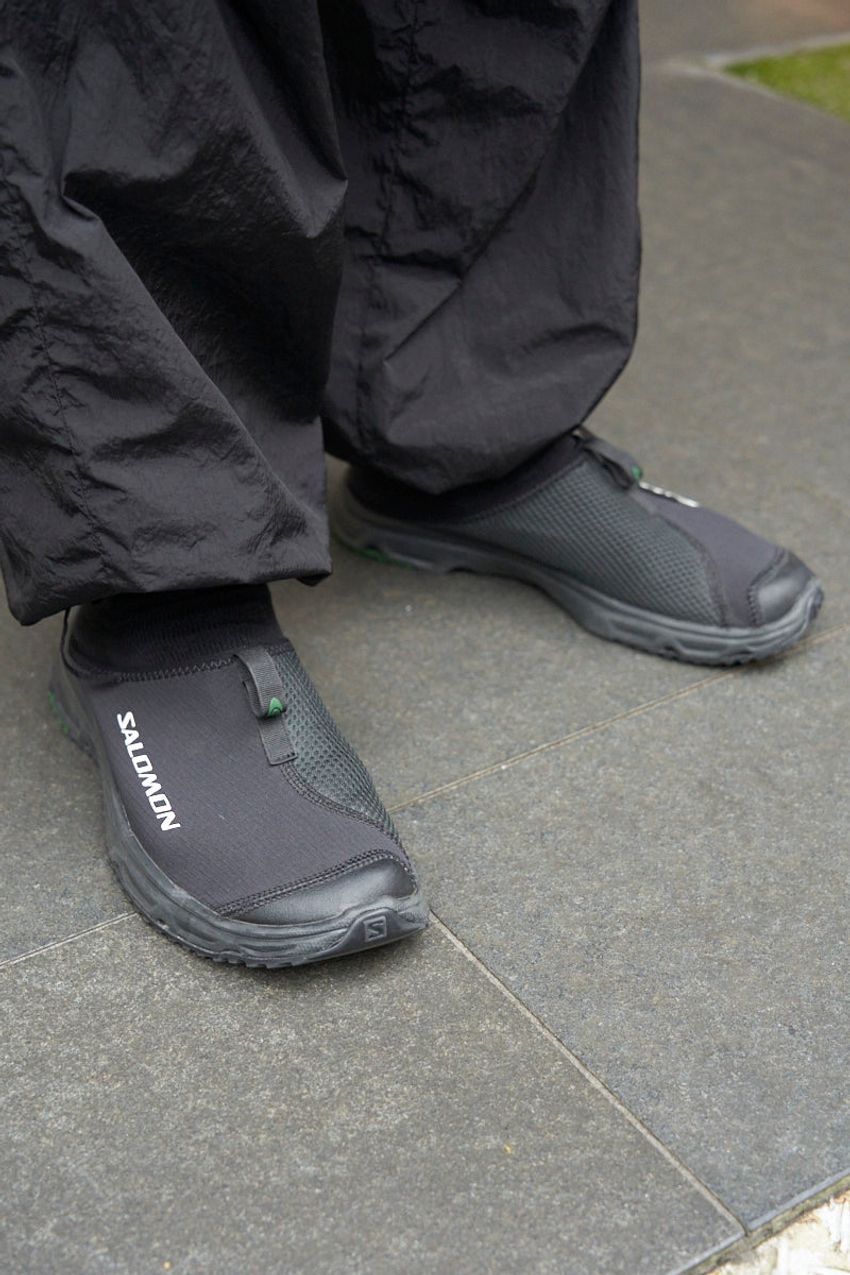 “ピッチ幅”で印象がこう変わる！夏の定番「ボーダーT」の着こなし3選を街角スナップで - 9枚目の画像