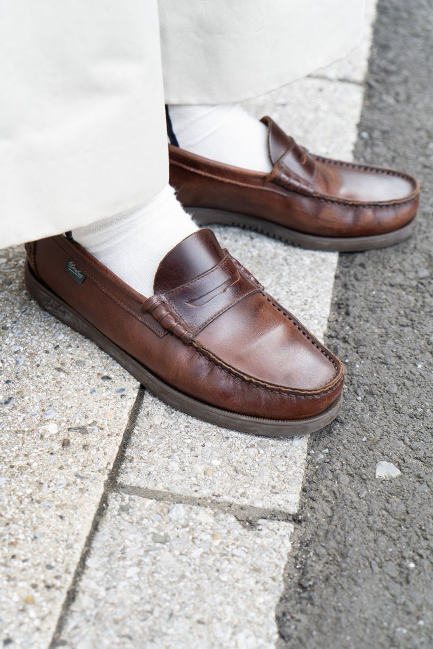 装いを新鮮に見せる“黒トップス×白パンツ“が街に急増中!?逆転の発想で夏のマンネリを回避せよ - 4枚目の画像