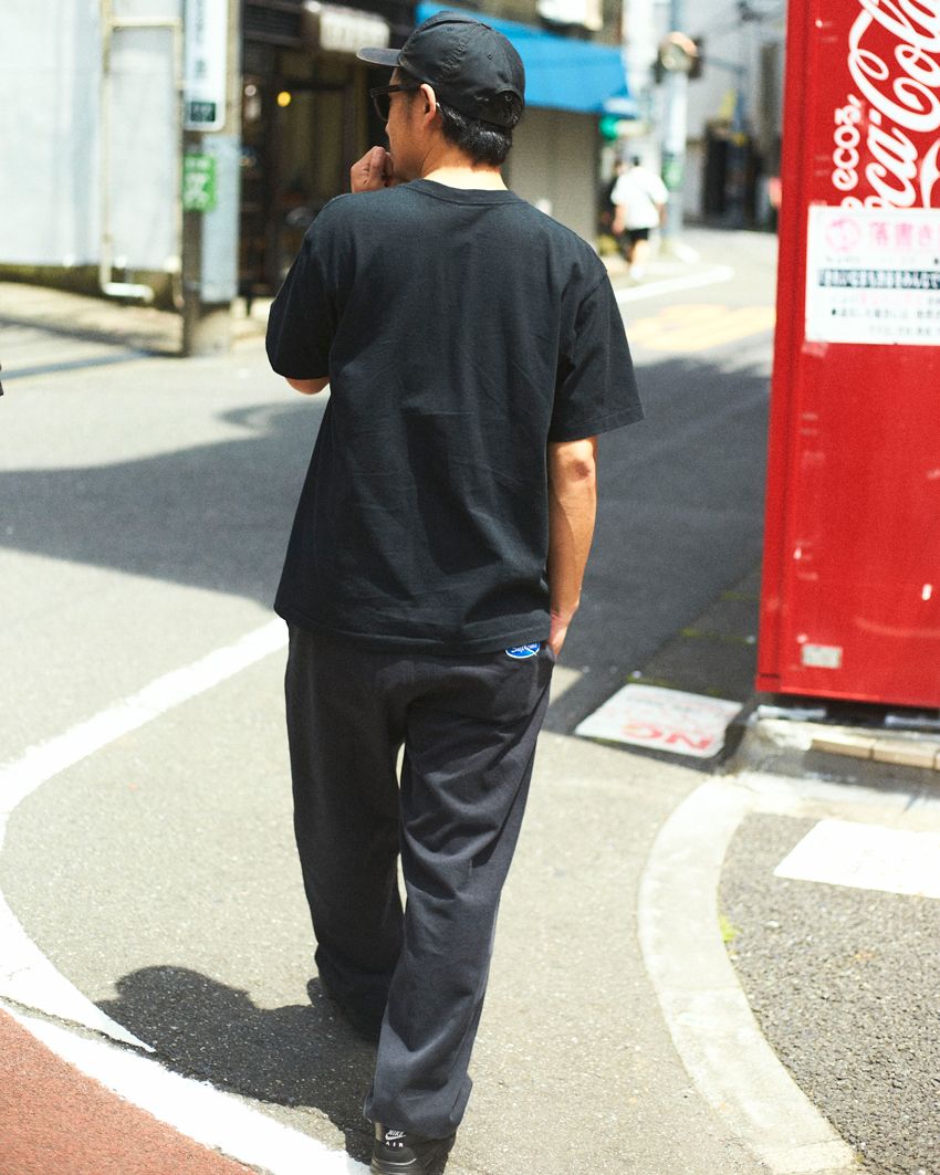 ロンハーマン・PRのガチ私服は“オールブラック”。休憩中に直撃、コーデについて質問攻め！ - 19枚目の画像