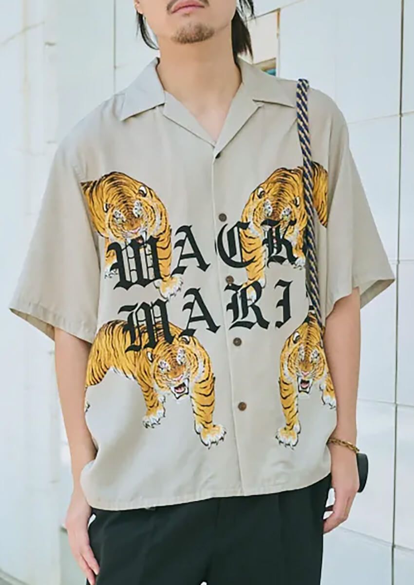 【20〜40代】人気上昇中「ワコマリア」。街の“ワコマリアン”たちに学ぶ、“柄シャツ”の取り入れ方 - 1枚目の画像