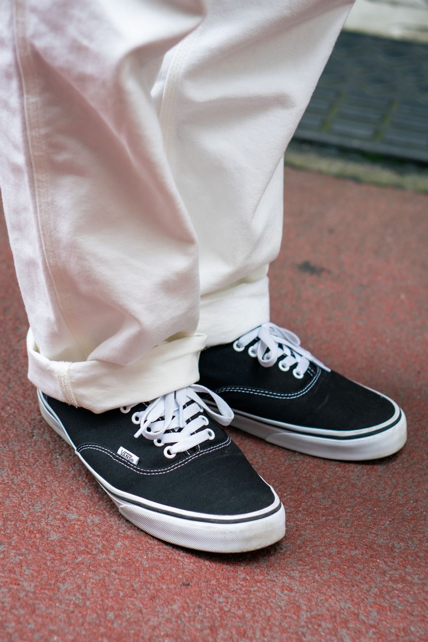 【ヴァンズ、コンバース、アディダス】人気スニーカー、街のみんなは何履いてる？どう履いてる？ - 3枚目の画像