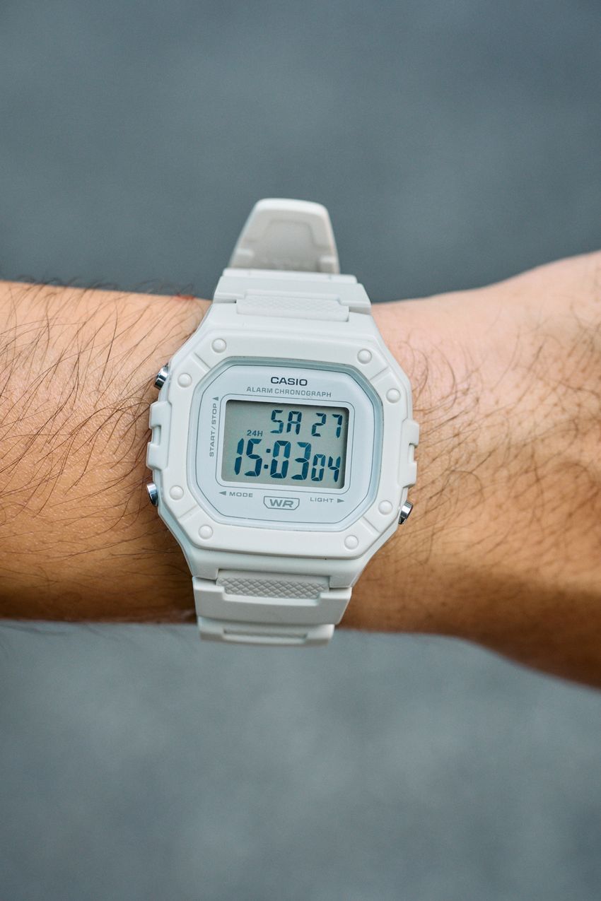 【大発見】この夏、G-SHOCKは“白”が正解！3人の“G党”からスタイルを検証してみた - 5枚目の画像