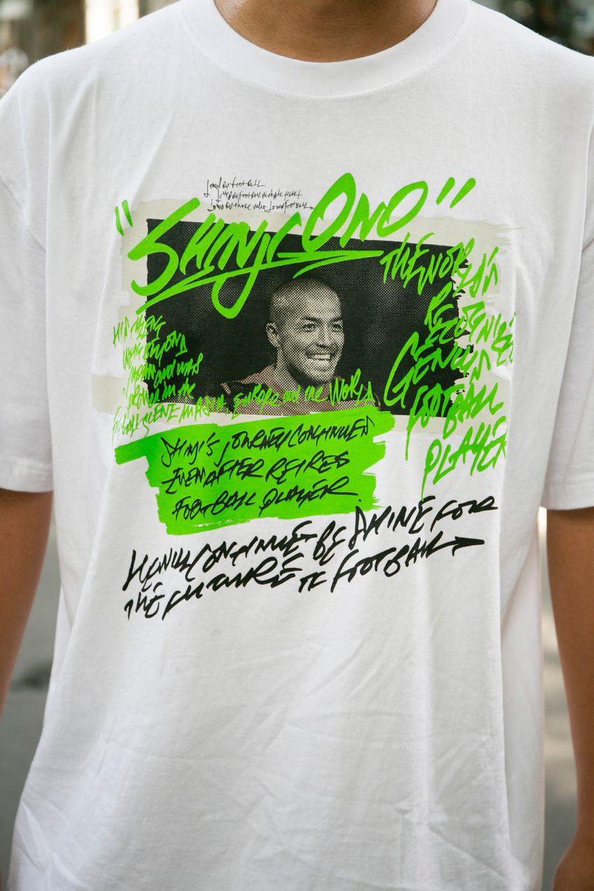 シンプルコーデに映えるナイス・グラフィックT。一体、それどこの？ - 7枚目の画像