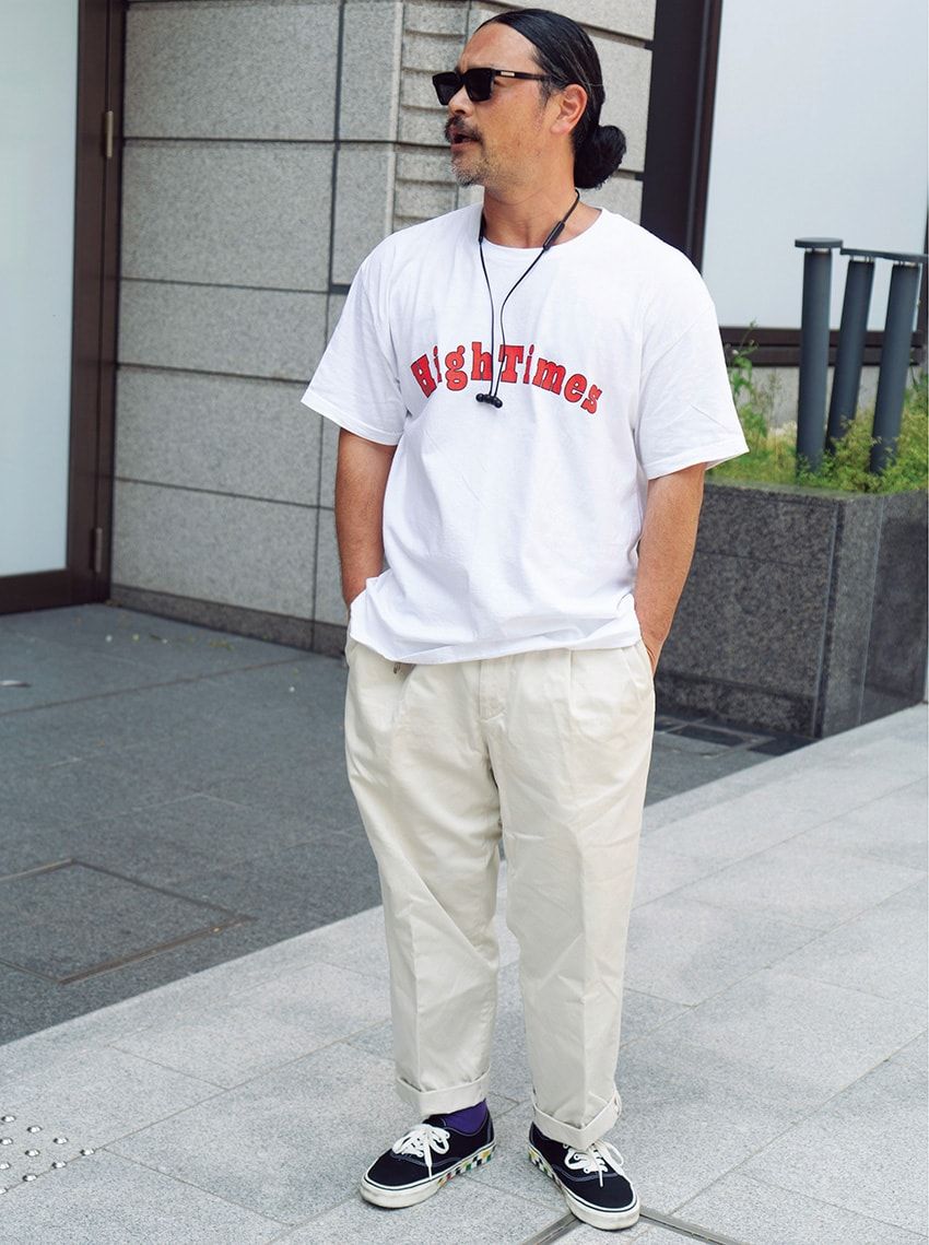 「白」で洒落る秘訣は“不真面目”に！上品な色合いを肩肘張らずに楽しむワントーンコーデ4例 - 1枚目の画像