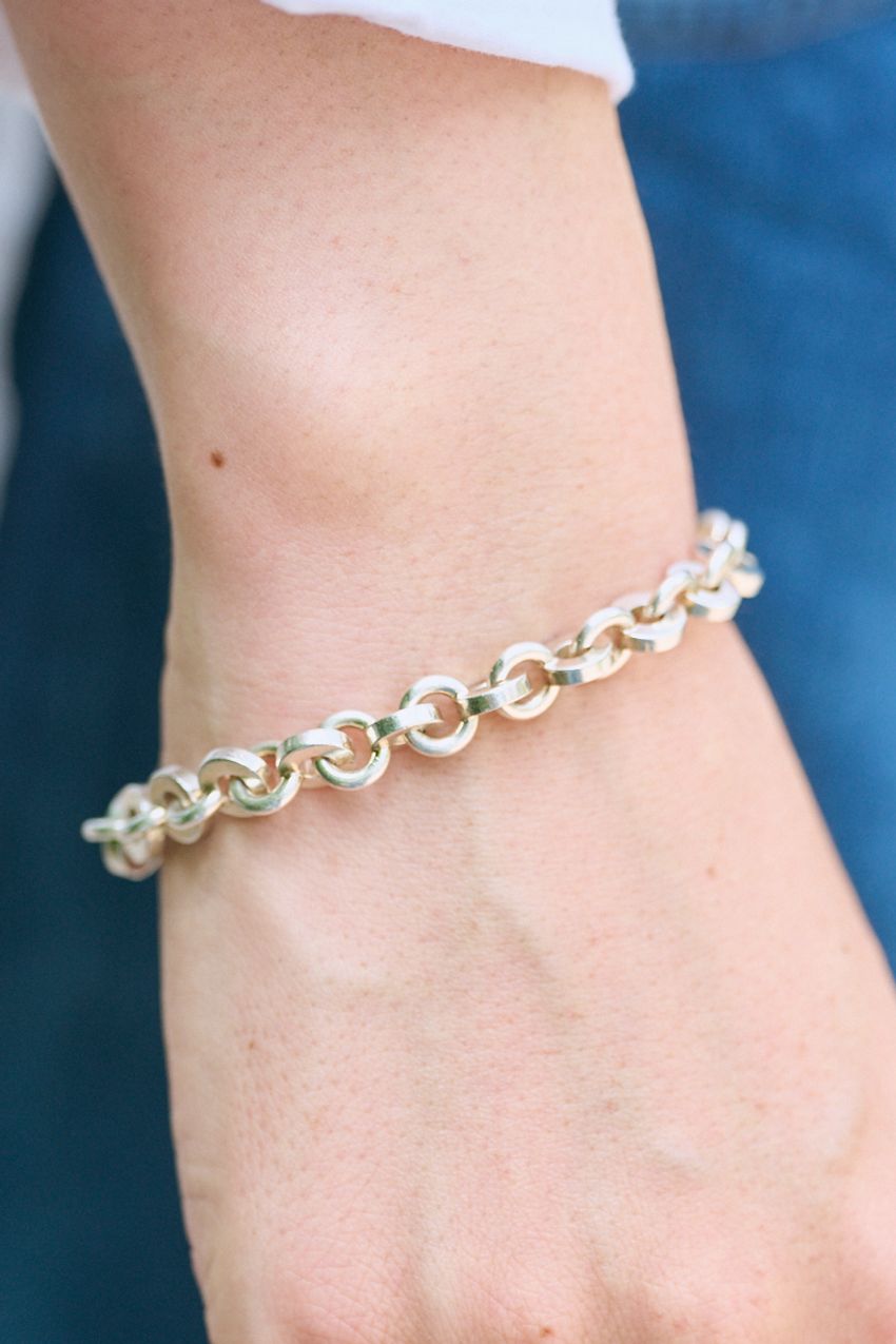 “鬼に金棒”な「シャツ×コンバース」コーデ3選。洒落者たちは自分流にどう身に纏う？ - 10枚目の画像