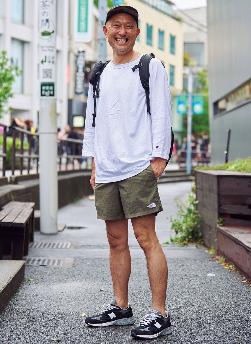 ショーツ＝ザ・ノース・フェイス　ロンT＝チャンピオン　スニーカー＝ニューバランス