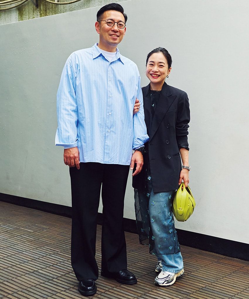 やっぱり“青シャツ”は大人の味方だ！清潔感を添えつつ、ゆったりサイズで体型もカバー - 2枚目の画像